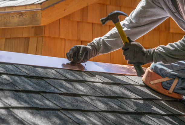 Best Flat Roofing  in Marshalltown, IA